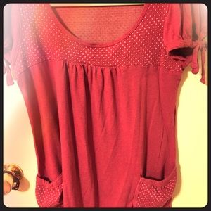 Cute top with pockets